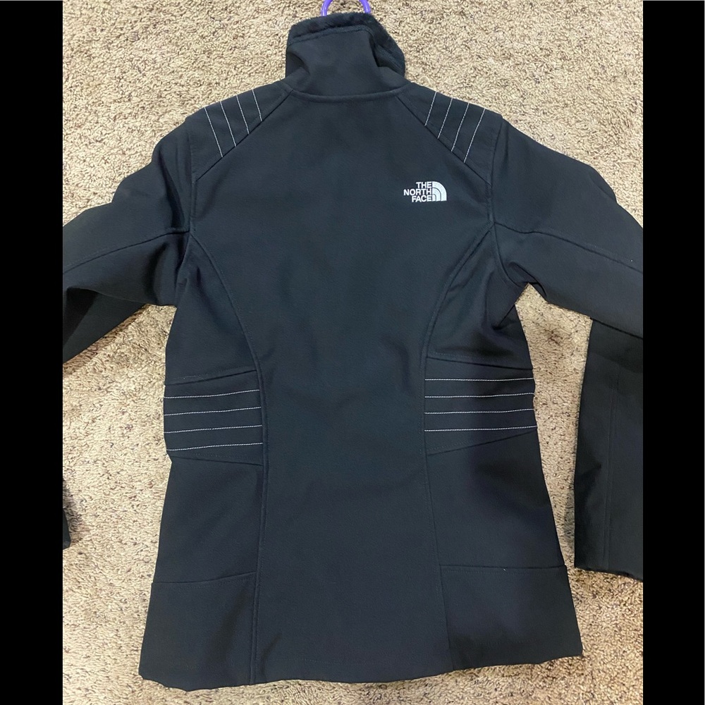 Northface Apex Bionic Jacket In Black With White … - image 4